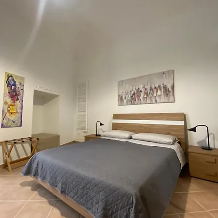 Sovani לינה וארוחת בוקר סן סברו